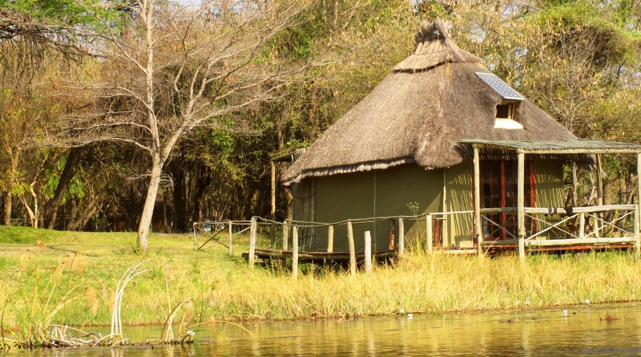 Вілла Camp Kwando Kongola Екстер'єр фото